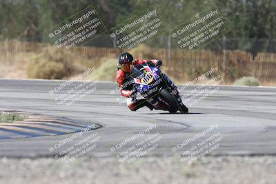 media/Oct-04-2025-CVMA (Sat) [[408bcdd6e4]]/Race 10-Amateur Supersport Middleweight/